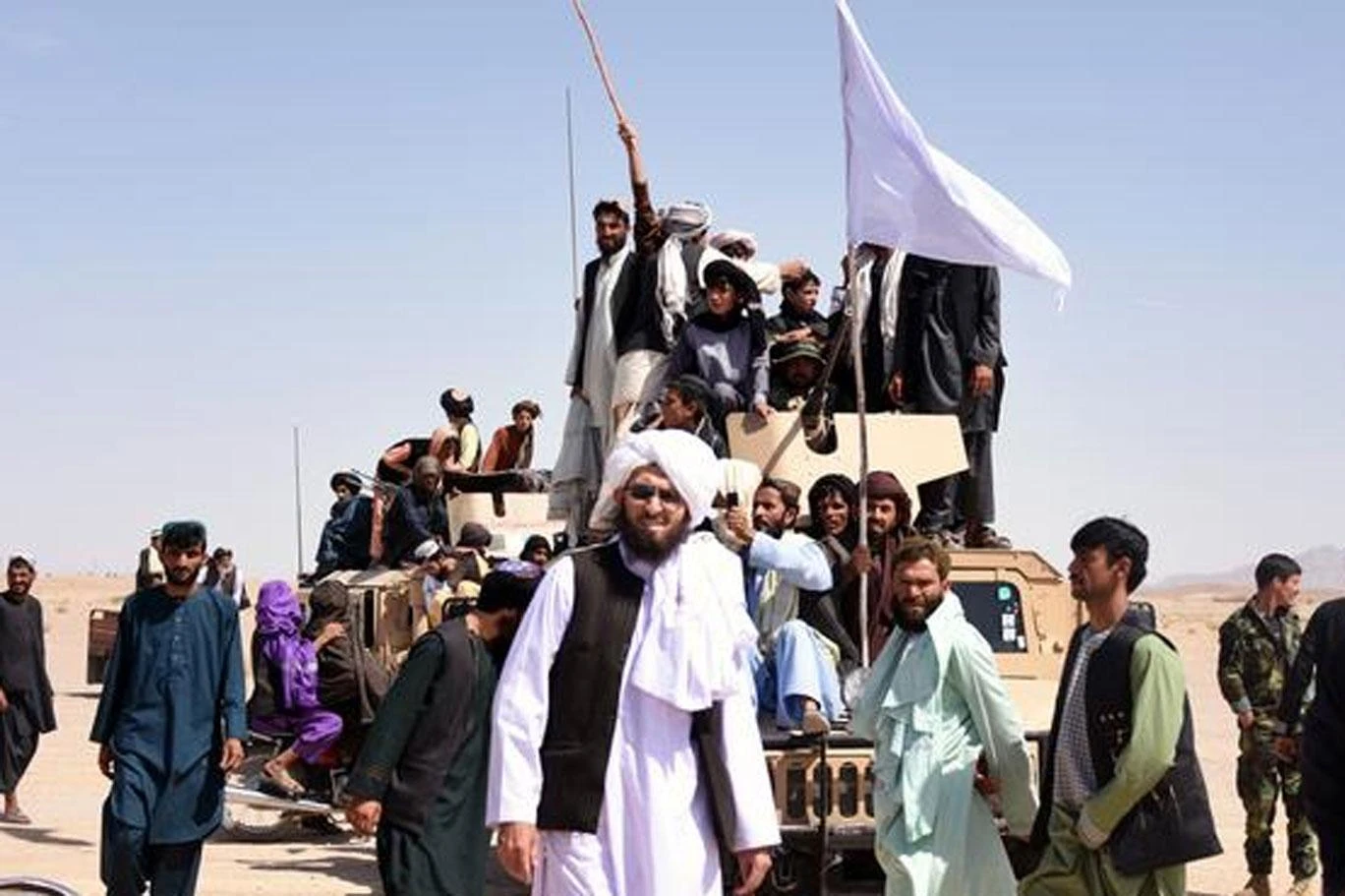 Taliban 10 vilayeti ele geçirdi Afganistan operasyon hazırlığında